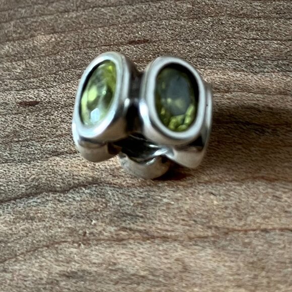 Authentic Pandora S925 ALE Oval Lights Green CZ Charm 790311GCZ Retired - Picture 3 of 4